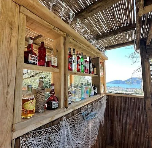 Idyllium Relais- Countryside With Panoramic Pool And Breathtaking Sea Views La Spezia