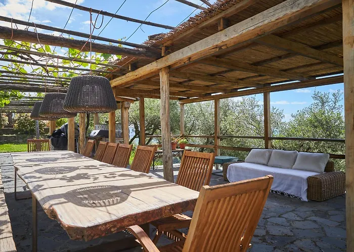Prázdninový dům Idyllium Relais- Countryside With Panoramic Pool And Breathtaking Sea Views