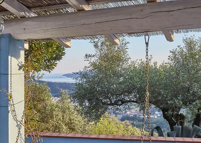 Idyllium Relais- Countryside With Panoramic Pool And Breathtaking Sea Views La Spezia